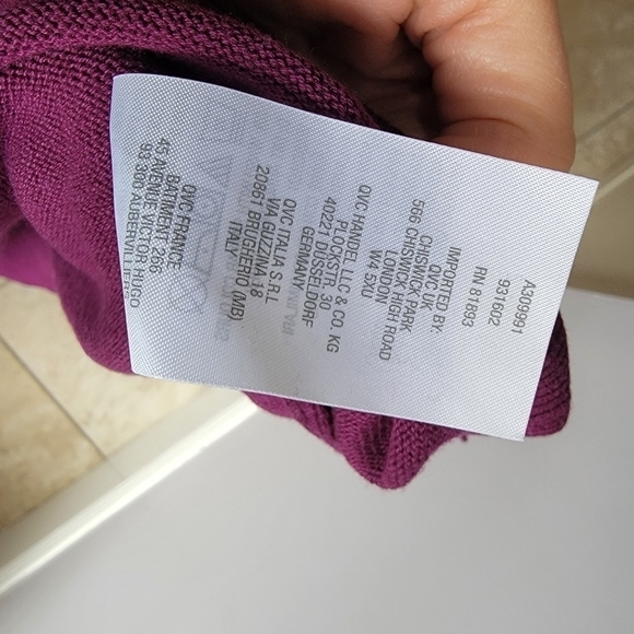 Isaac Mizrahi Live  V Neck Sweater with Bell  Sleeves Size XXS - Picture 9 of 12